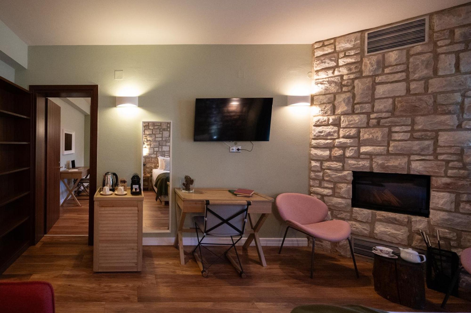 Rouista Tzoumerka Resort Vourgareli Luaran gambar